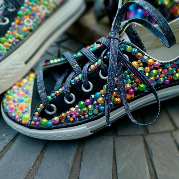 BLINGED OUT GIRLS CONVERSE - Picture 1 of 5